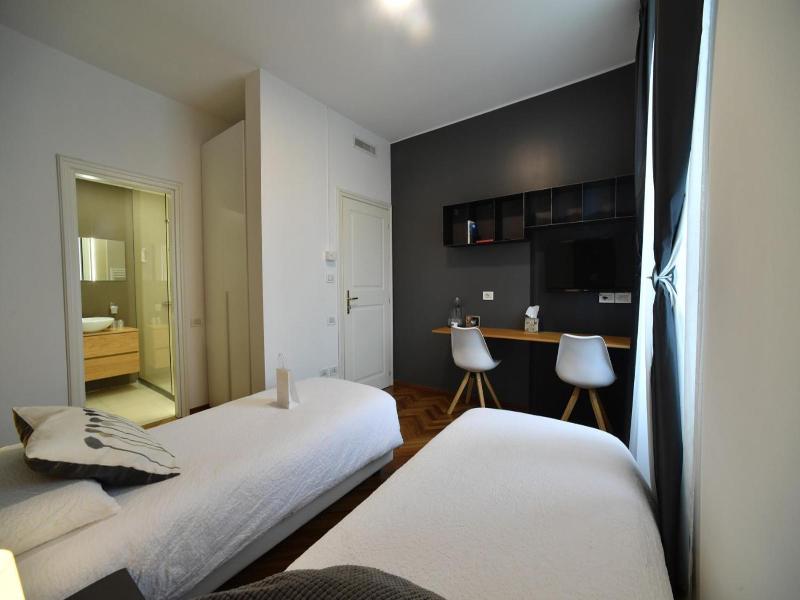 Lainez Rooms & Suites image