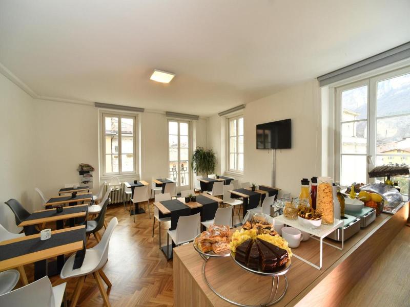 Lainez Rooms & Suites image