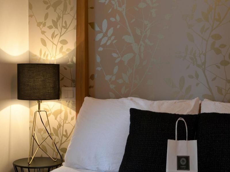 Lainez Rooms & Suites image