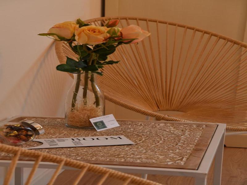 Lainez Rooms & Suites image