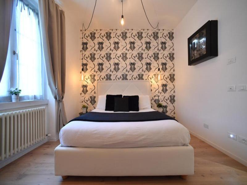 Lainez Rooms & Suites image