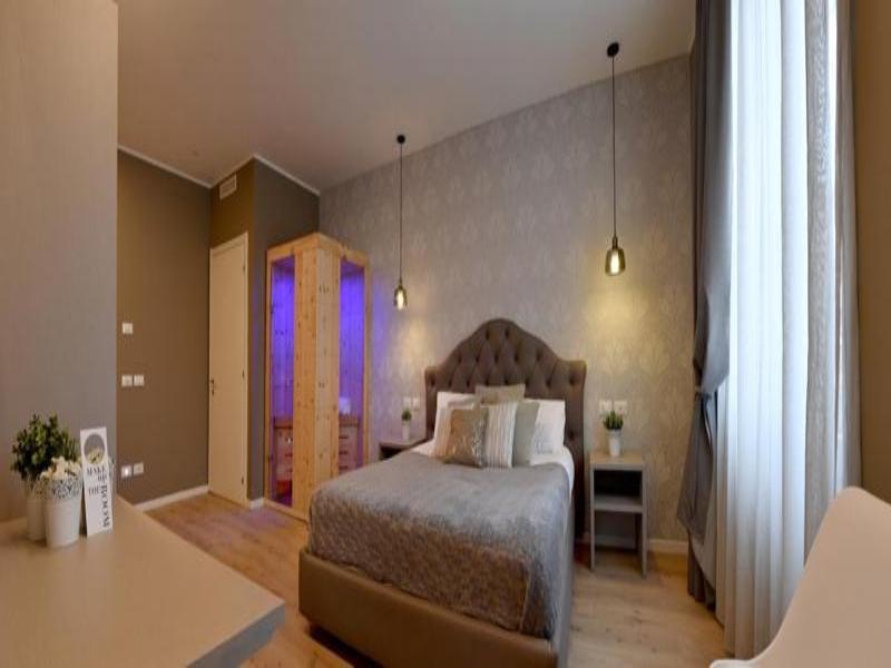 Lainez Rooms & Suites image