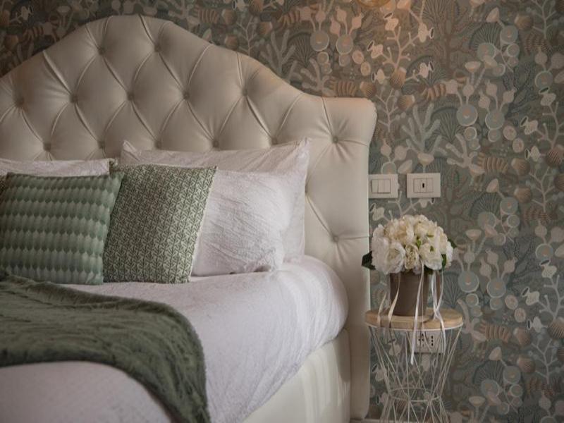 Lainez Rooms & Suites image