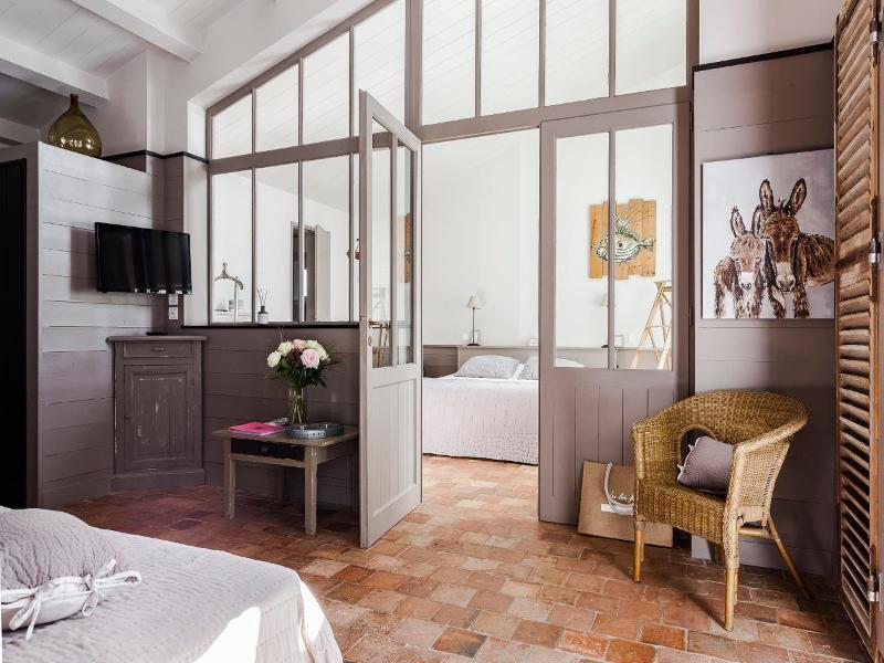 Hotel Les Bois Flottais image