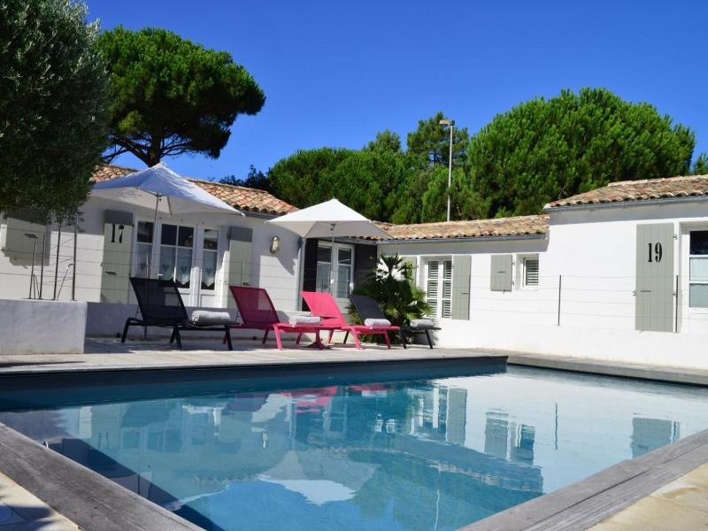 Hotel Les Bois Flottais image