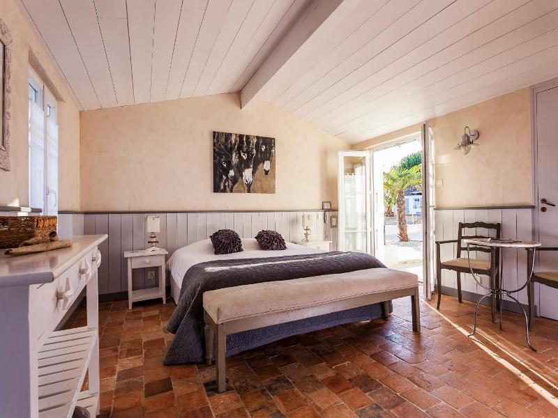 Hotel Les Bois Flottais image