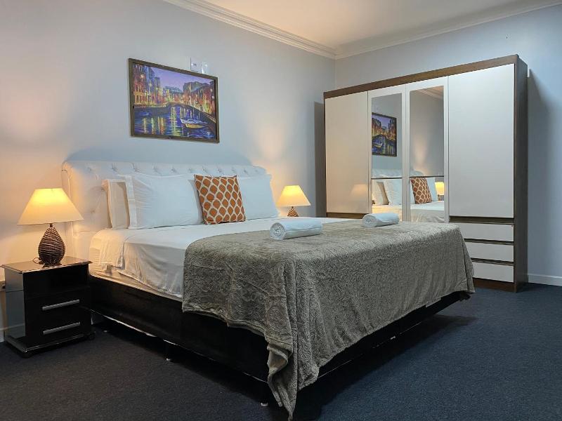 Quarto Luxo Silver image