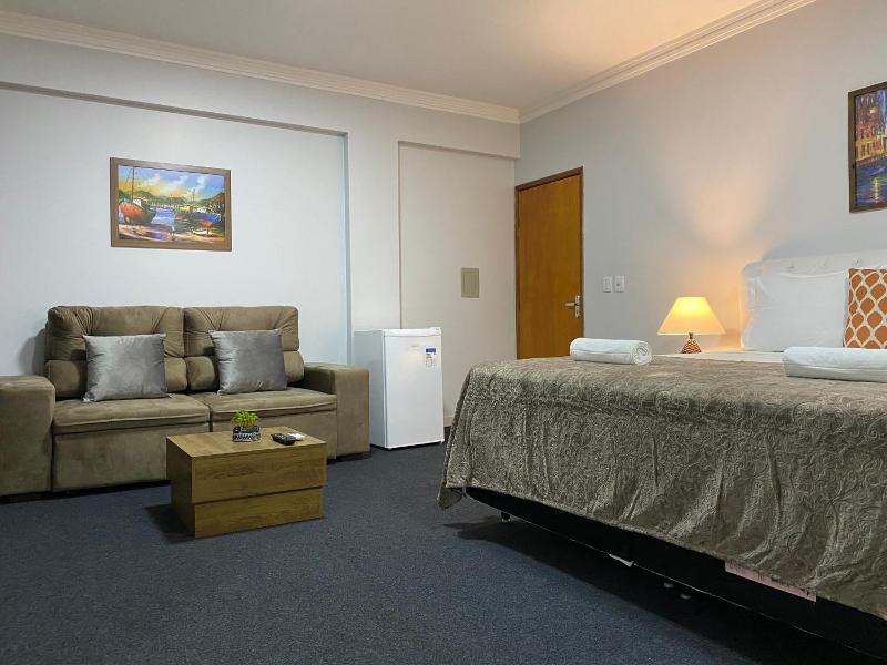 Quarto Luxo Silver image