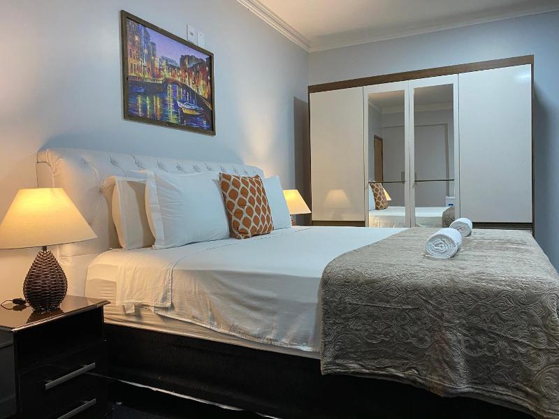 Quarto Luxo Silver image