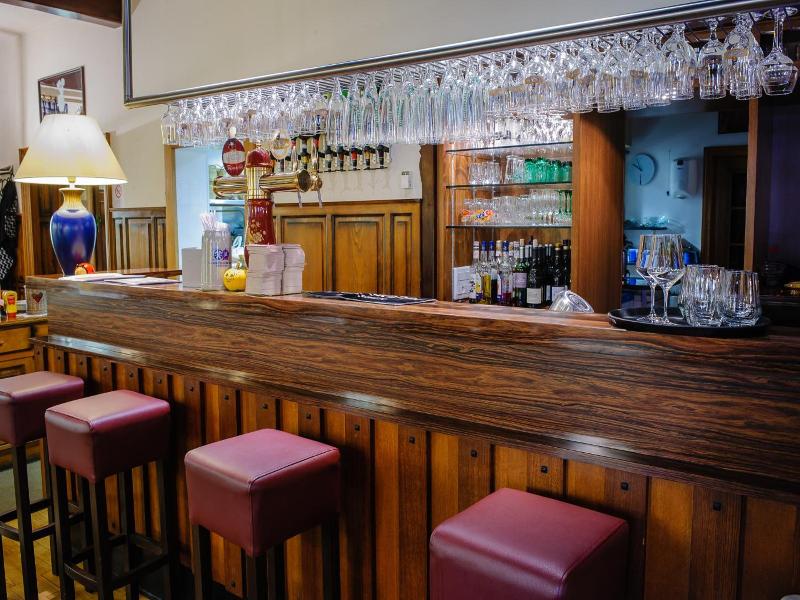 Hôtel Restaurant La Couronne image