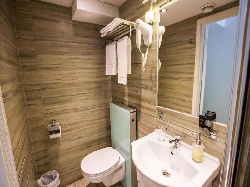 Kampen Hotell image