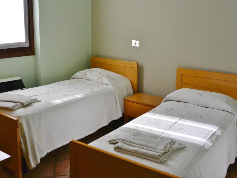 Albergo Escondido image