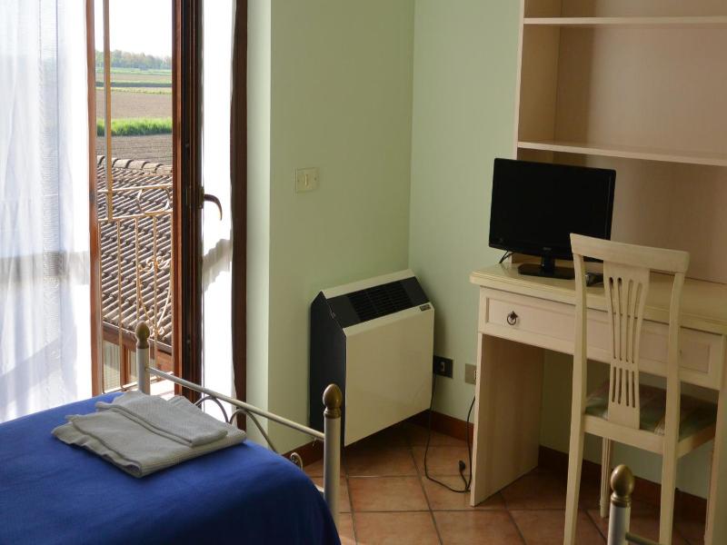 Albergo Escondido image