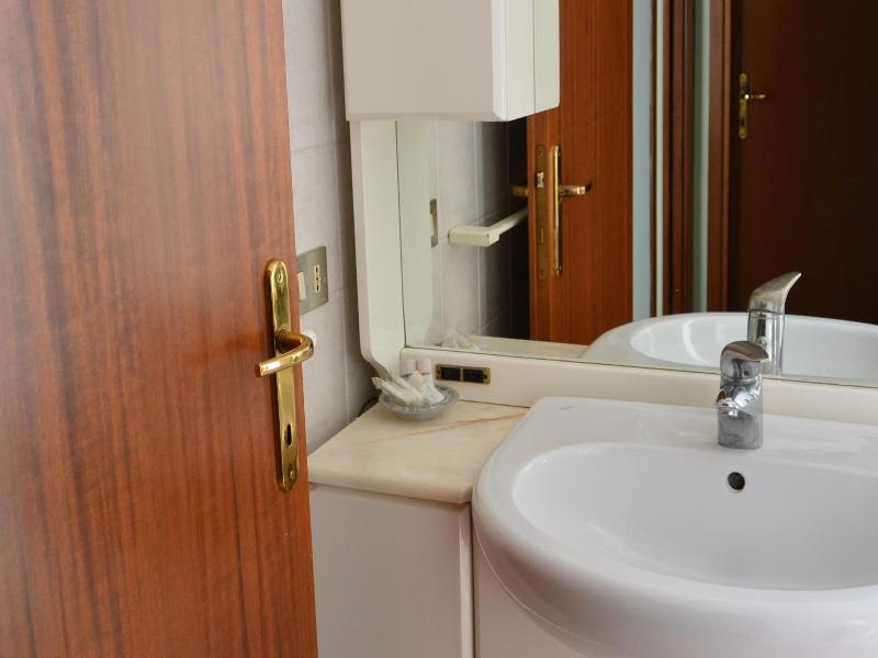 Albergo Escondido image