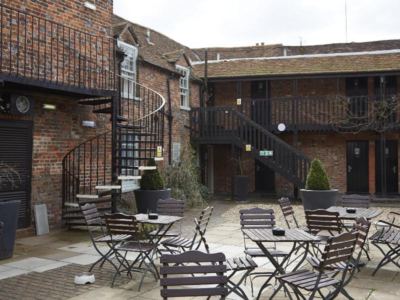 The Bear Hotel By Greene King Inns image
