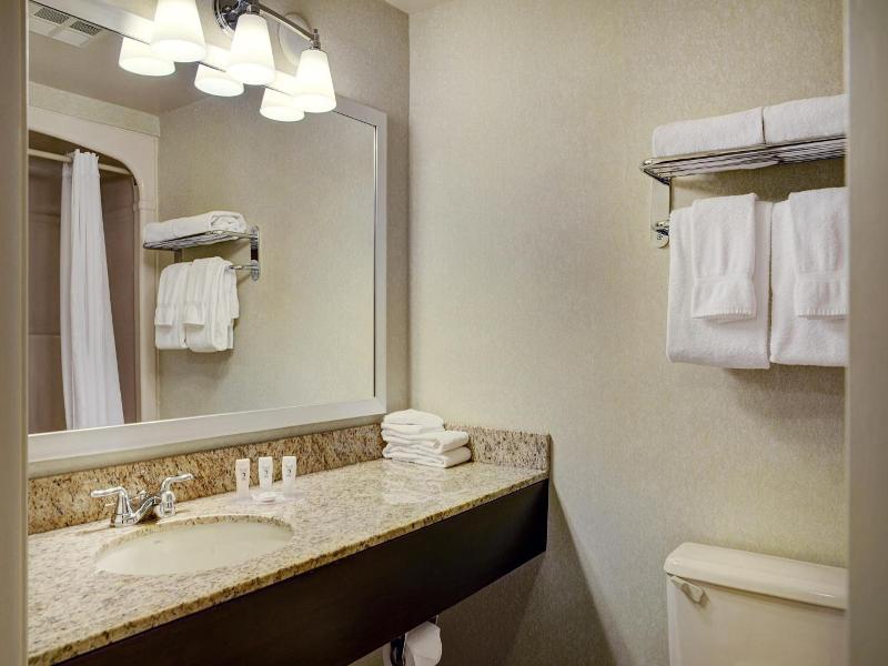 Travelway Inn Sudbury image
