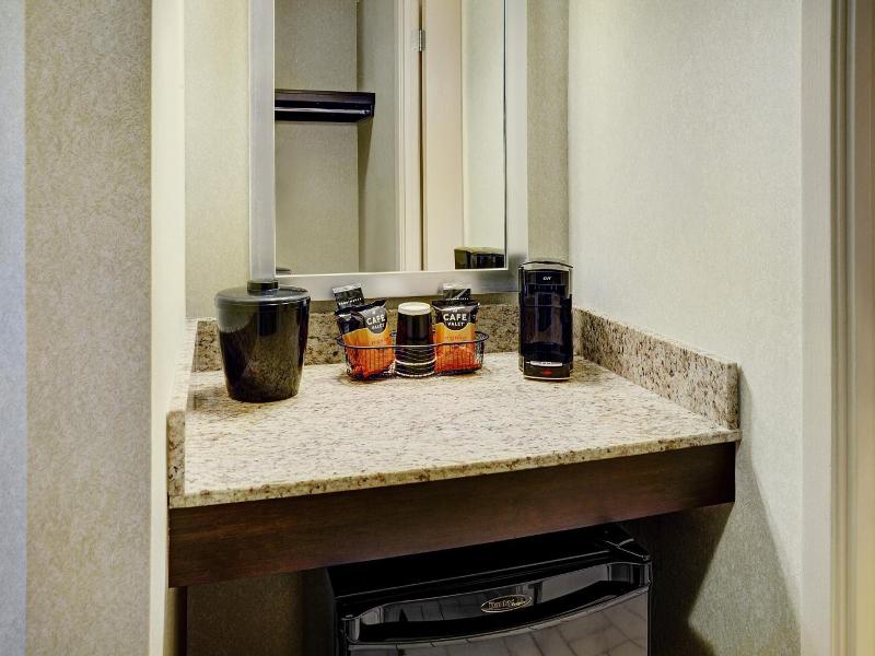 Travelway Inn Sudbury image