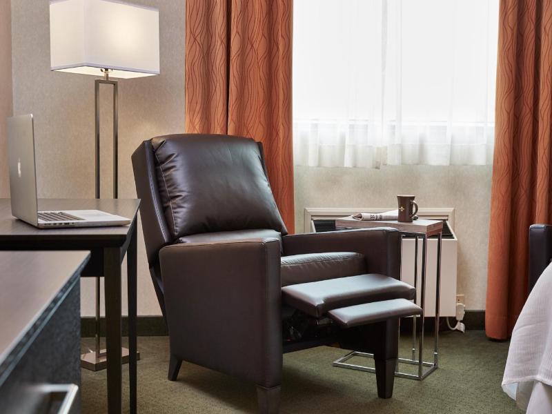 Travelway Inn Sudbury image