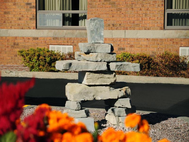 Travelway Inn Sudbury image