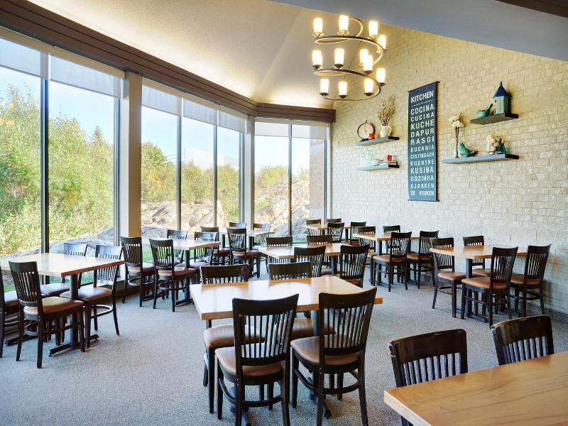 Travelway Inn Sudbury image