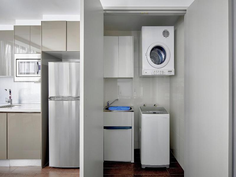 Meriton Suites North Ryde image