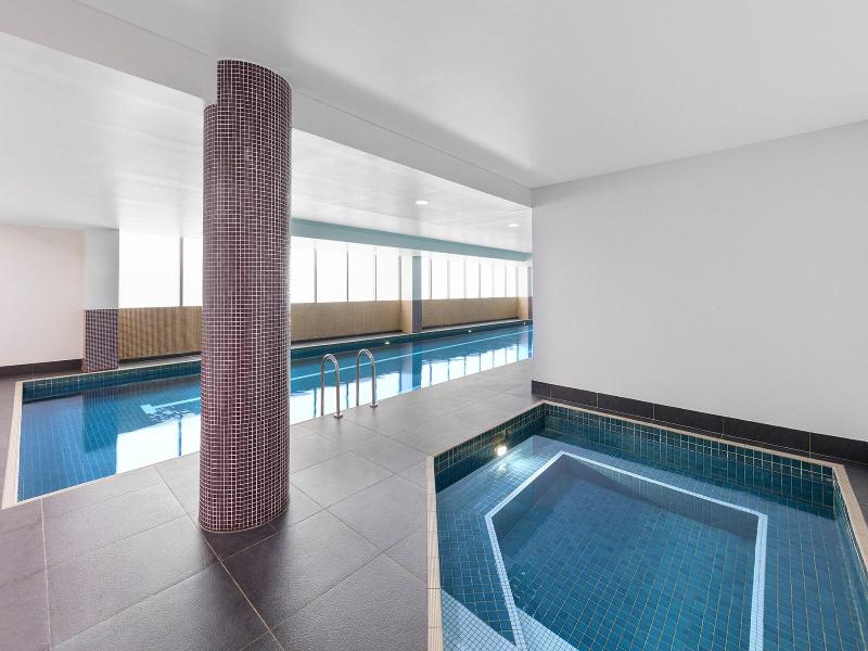 Meriton Suites North Ryde image