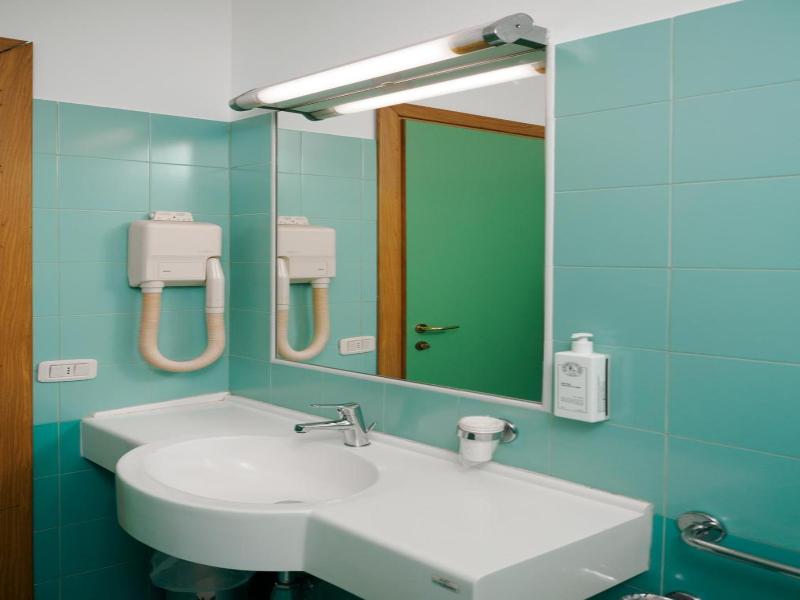 Hotel Altamira image