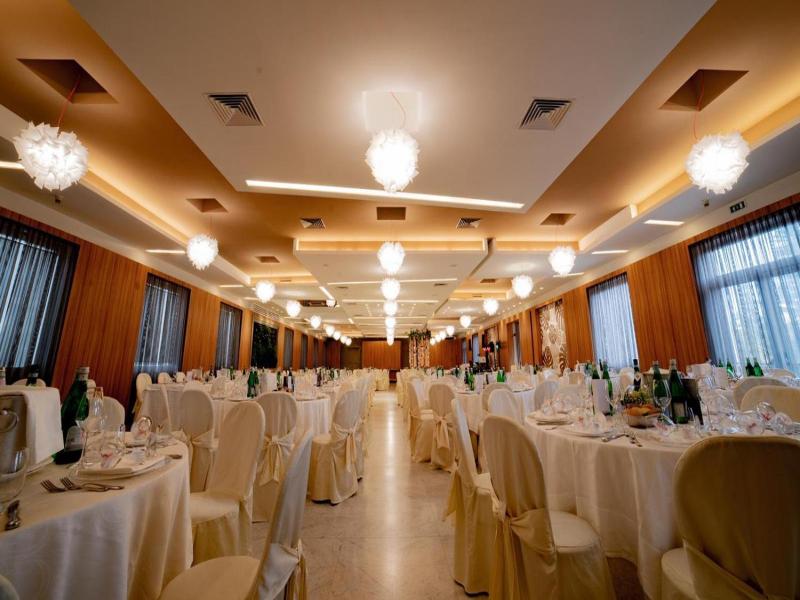 Hotel Altamira image