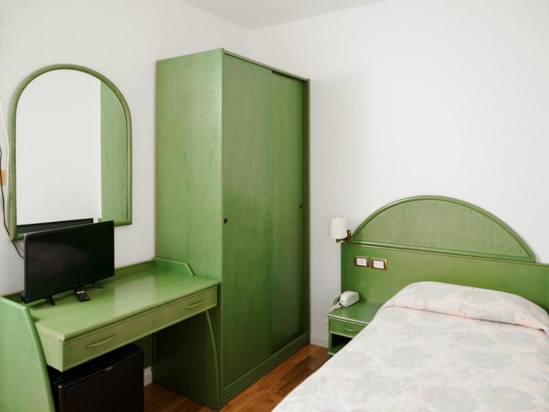 Hotel Altamira image