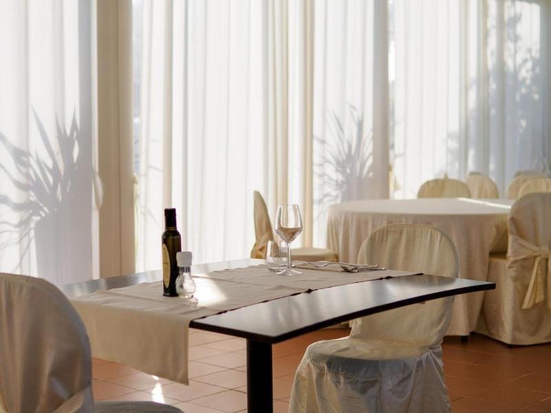 Hotel Altamira image