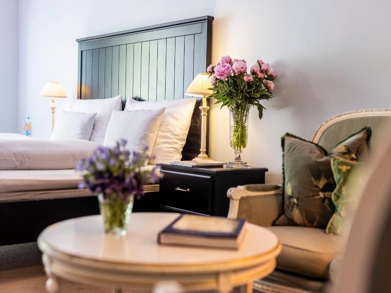 Dyvig Badehotel image