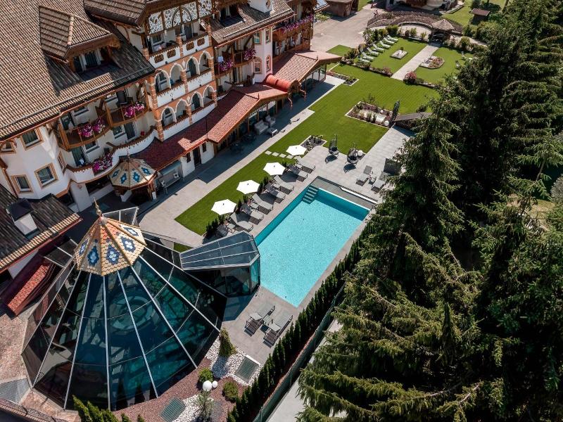 Renè Dolomites Boutique Hotel image