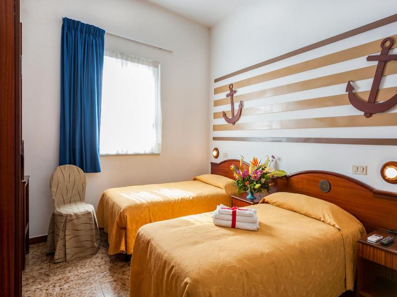 Hotel La Carruba image