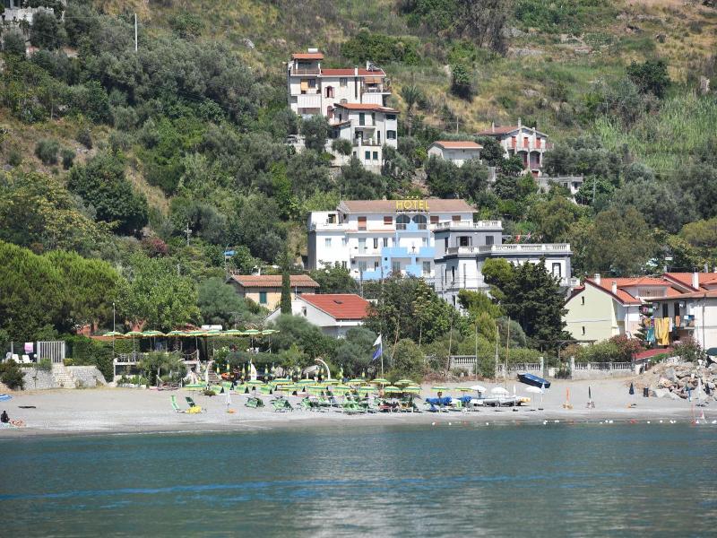 Hotel La Carruba image