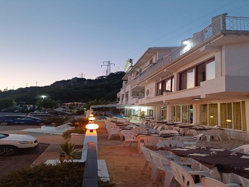 Hotel La Carruba image