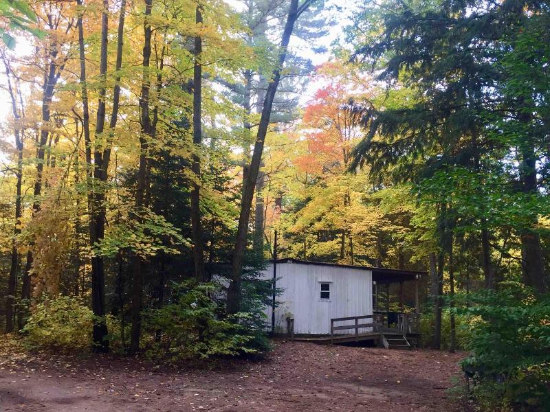 "high Falls Bay Cottages, Camping & Waterpark" image