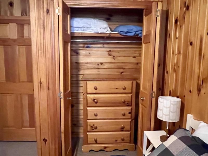 "high Falls Bay Cottages, Camping & Waterpark" image