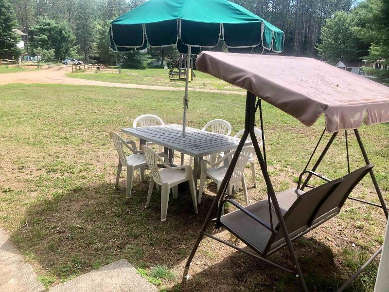 "high Falls Bay Cottages, Camping & Waterpark" image
