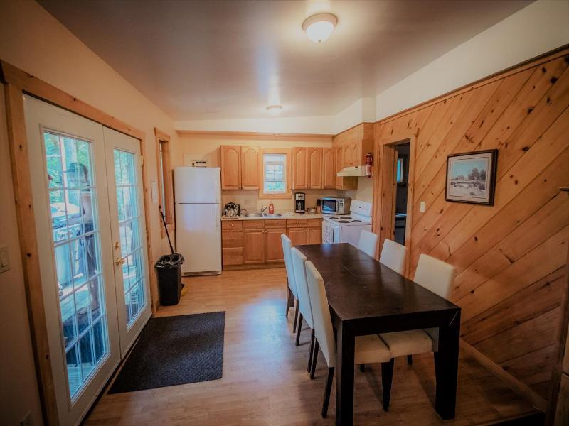 "high Falls Bay Cottages, Camping & Waterpark" image