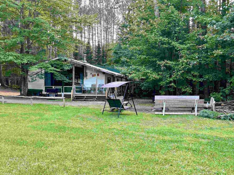 "high Falls Bay Cottages, Camping & Waterpark" image