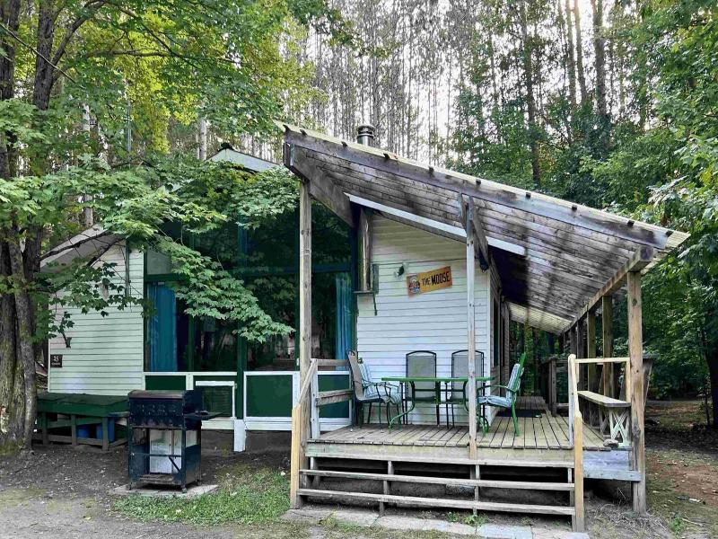 "high Falls Bay Cottages, Camping & Waterpark" image