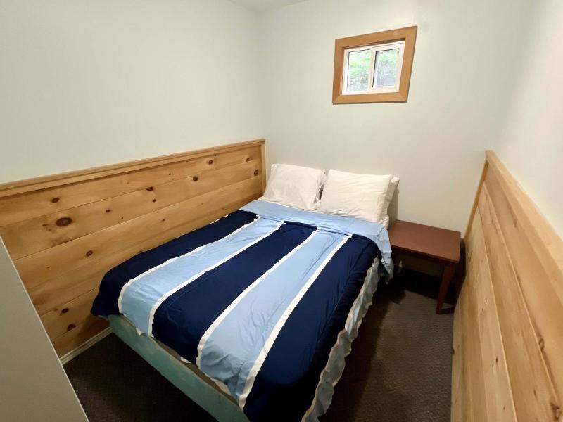 "high Falls Bay Cottages, Camping & Waterpark" image