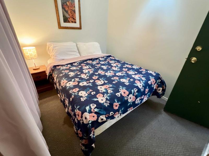 "high Falls Bay Cottages, Camping & Waterpark" image