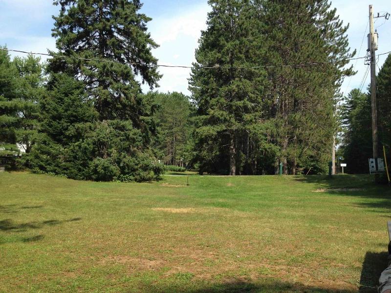 "high Falls Bay Cottages, Camping & Waterpark" image