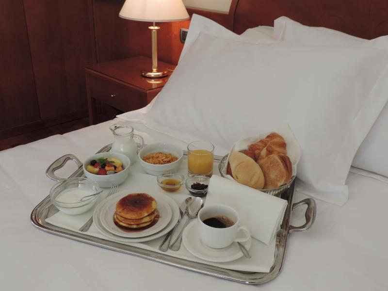 Hotel Gama image