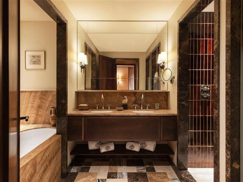 Hotel Le Saint Roch image