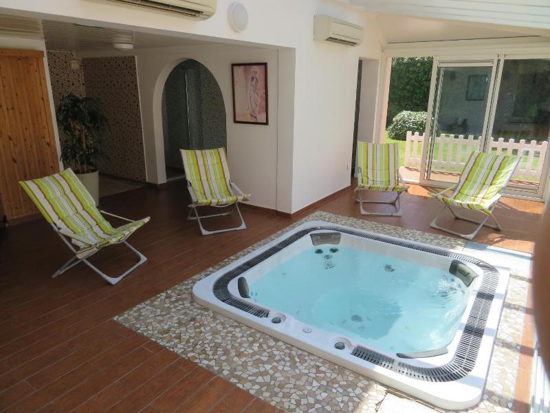 Le Relais De Voisins image