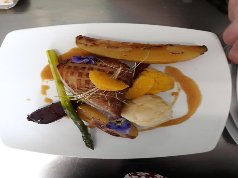 Le Relais De Voisins image