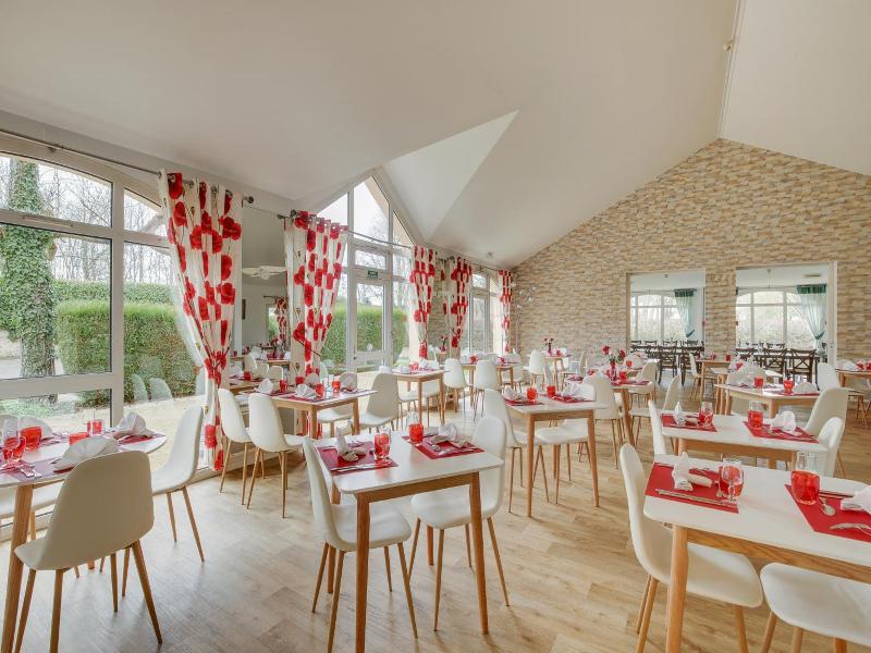 Le Relais De Voisins image