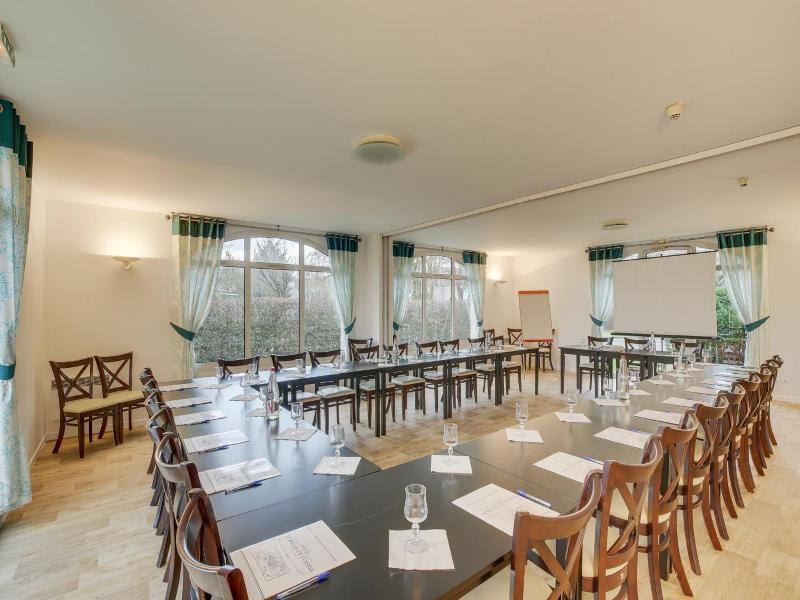 Le Relais De Voisins image